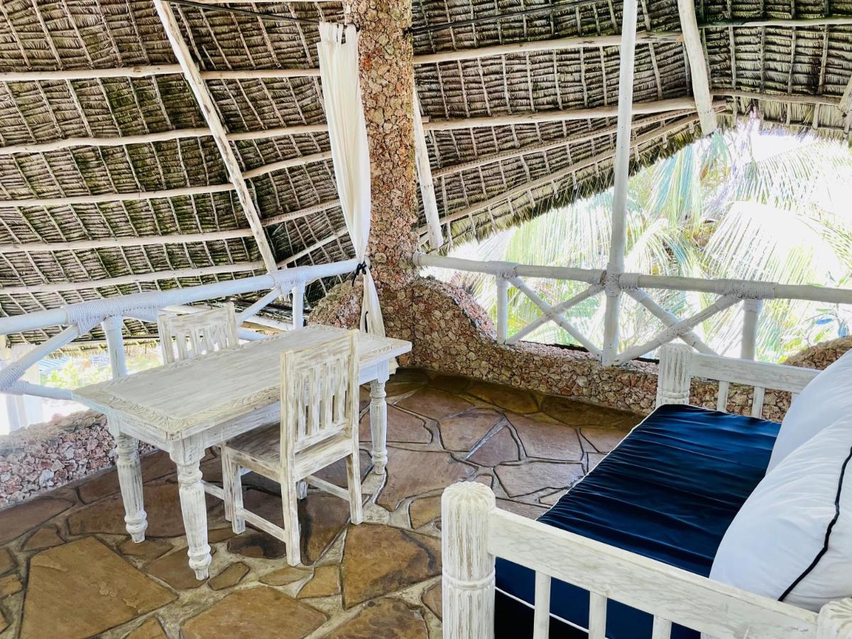 Nyumba Ya Afrika Bed & Breakfast Watamu Exterior foto