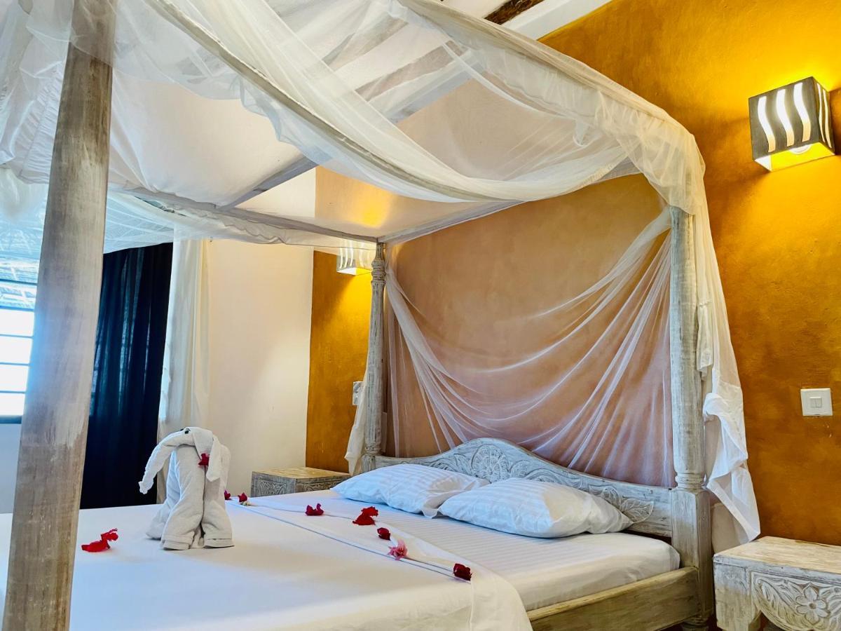 Nyumba Ya Afrika Bed & Breakfast Watamu Exterior foto