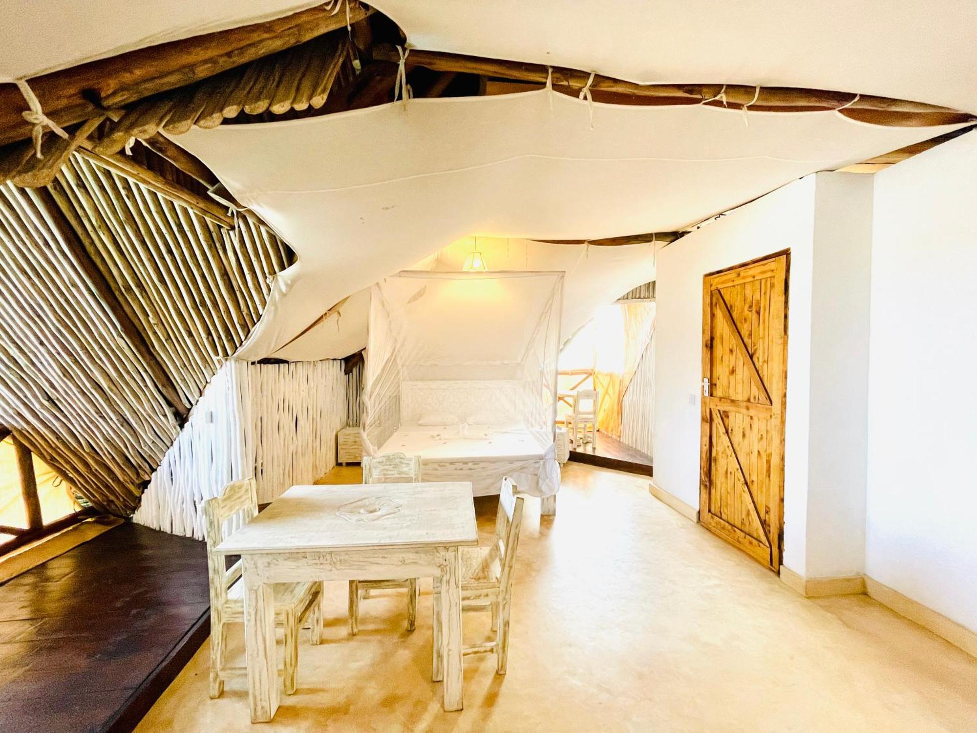 Nyumba Ya Afrika Bed & Breakfast Watamu Exterior foto