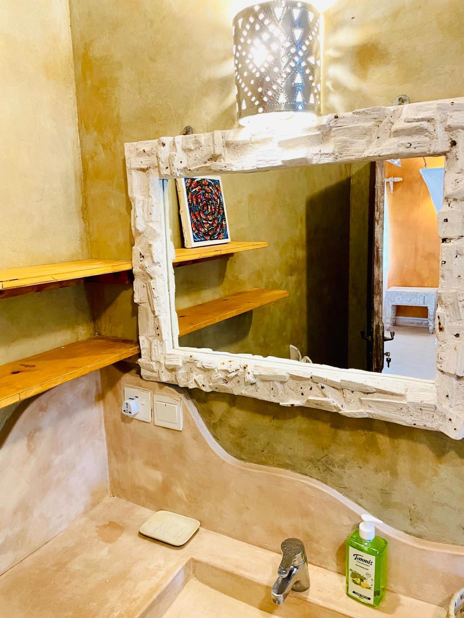Nyumba Ya Afrika Bed & Breakfast Watamu Exterior foto
